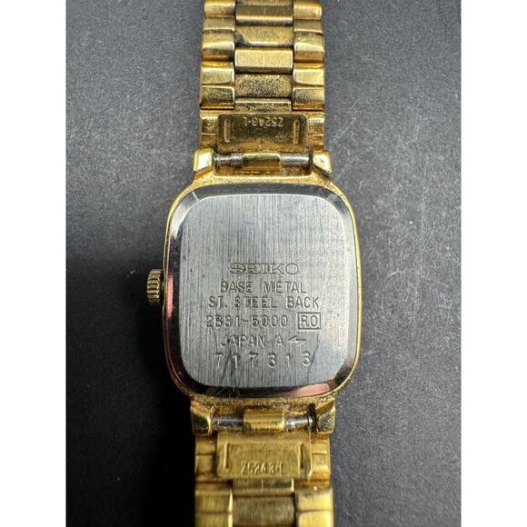 Vintage Seiko 2B31-5000 Gold Dial Lady Quartz Square Watch Japan Gold Tone